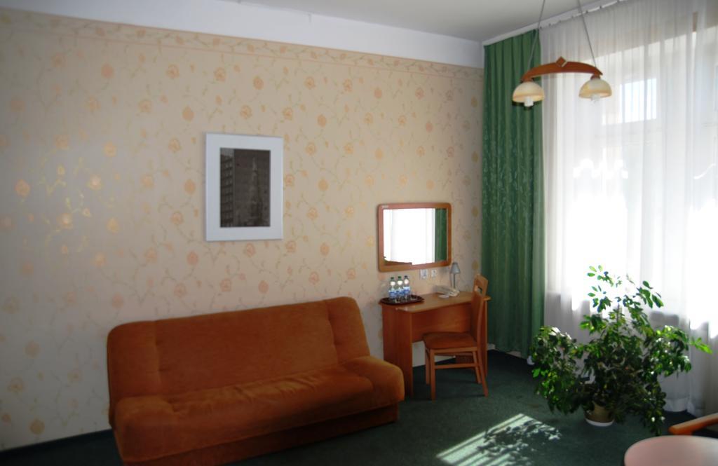 Palac Polonia Łódź Rum bild